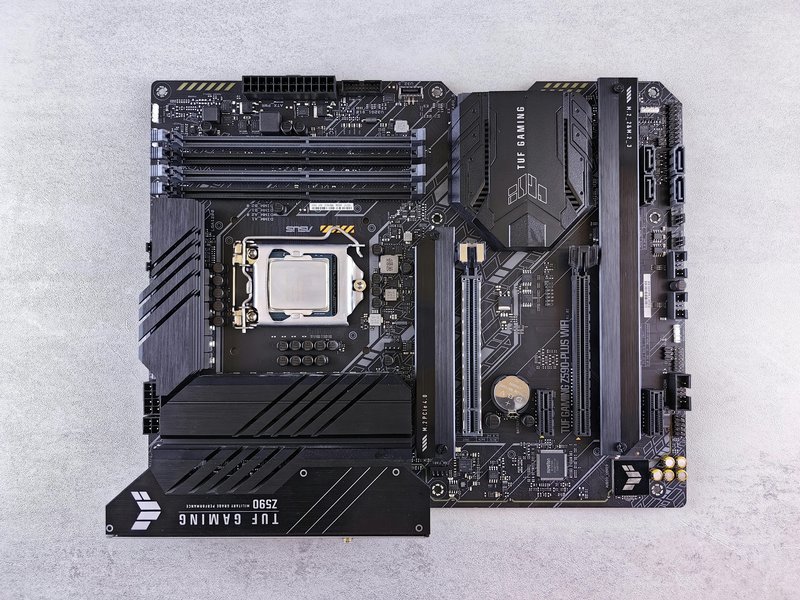 HiKey board - Professional photo showing octa-core processor, HDMI, PCIe and high-performance features